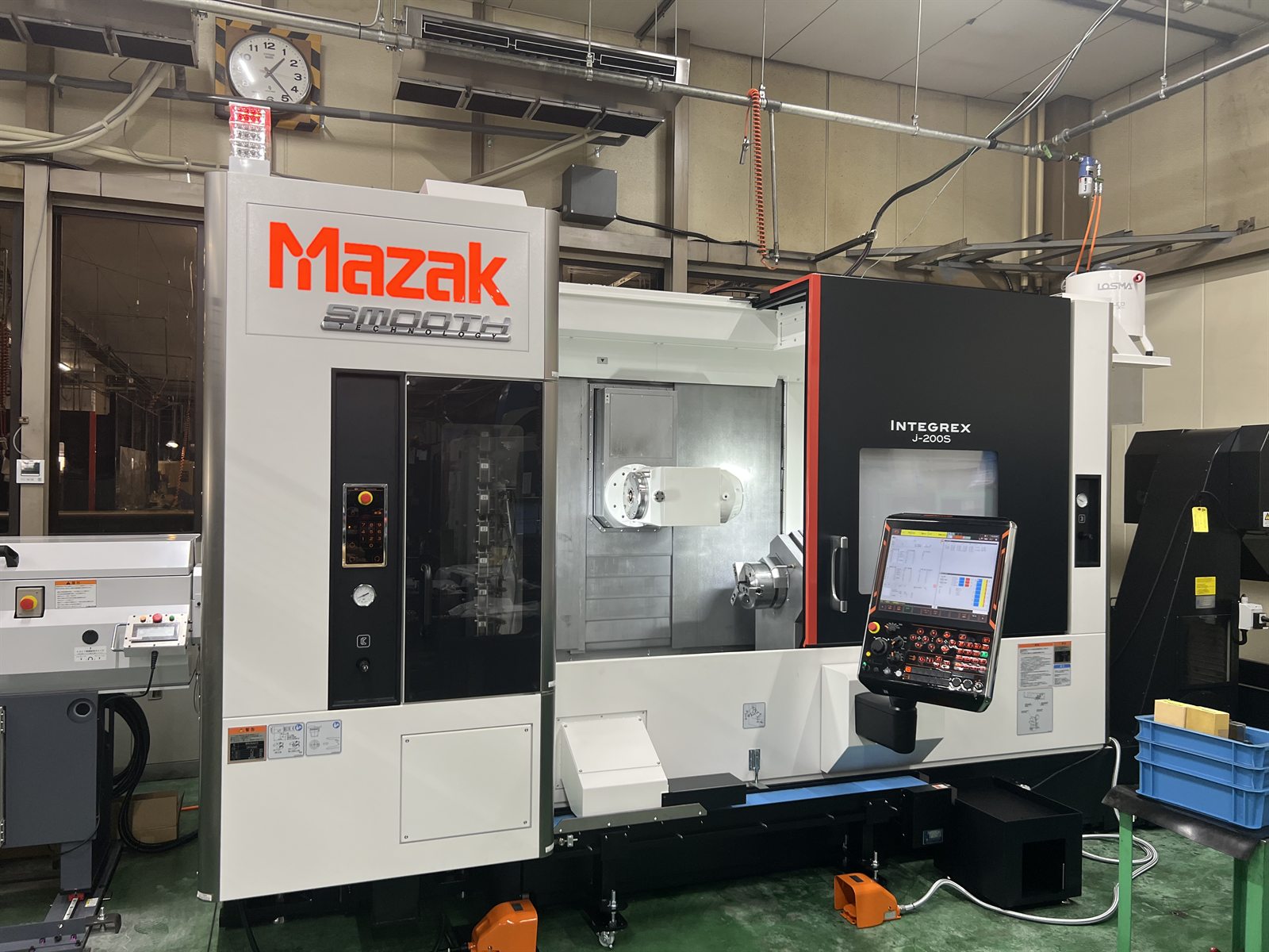 5軸制御複合加工機 INTEGREX j-200S